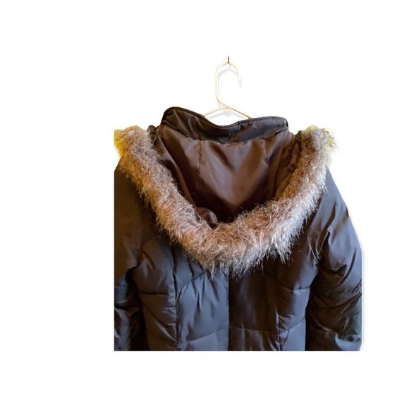 EUC GAP hooded winter jacket in black - Picture 12 of 15